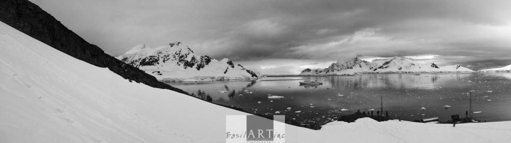 The peace of Paradise harbour 